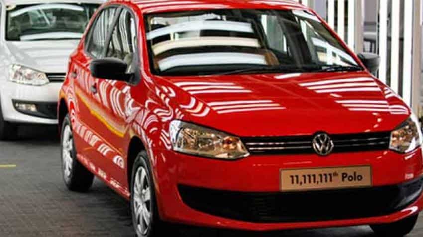 Volkswagen launches 1.0 litre MPI engine Polo priced at Rs 5,41,800 Volkswagen launches 1.0 litre MPI engine Polo priced at Rs 5,41,800