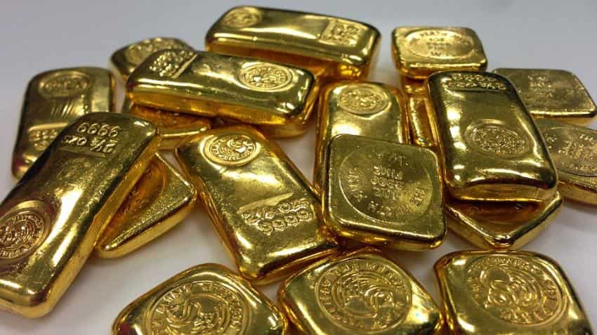 Gold off two-week lows ahead of Fed meet