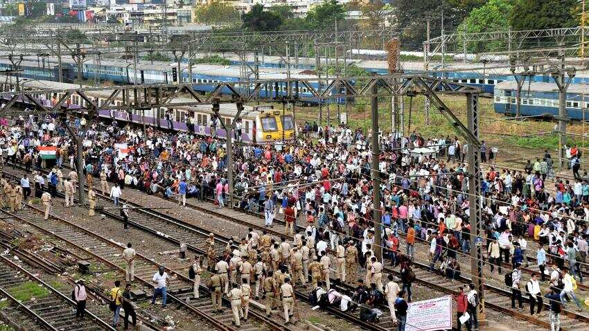 Rail roko Mumbai today: Protest called off after stir forced Central Railways to order shut down; Apply for RRB recruitment 2018 drive, says Goyal Rail roko Mumbai today: Protest called off after stir forced Central Railways to order shut down; Apply for RRB recruitment 2018 drive, says Goyal