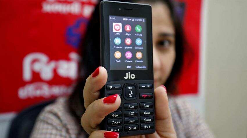 WhatsApp on Reliance JioPhones: Here is when messaging app will be made available WhatsApp on Reliance JioPhones: Here is when messaging app will be made available