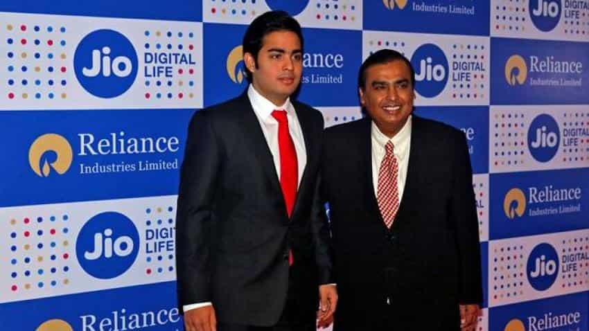 Reliance Industries ties-up with Saavn, forms India's largest platform for music, media and artists Reliance Industries ties-up with Saavn, forms India's largest platform for music, media and artists