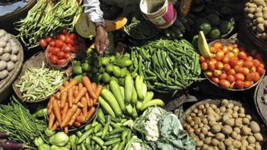 Vegetable price decline gives RBI room to hold rates