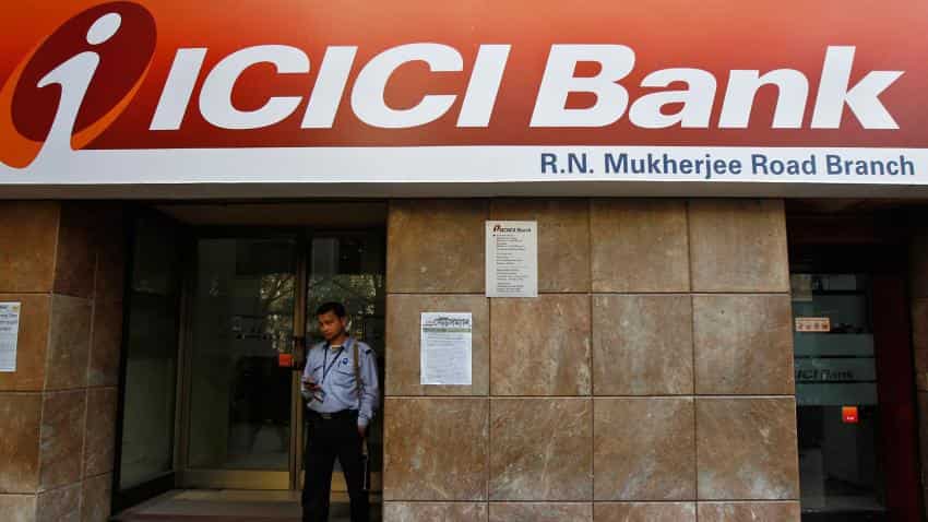 ICICI Bank, Axis Bank share prices plunge, together lose Rs 13,216 cr in market capitalisation ICICI Bank, Axis Bank share prices plunge, together lose Rs 13,216 cr in market capitalisation