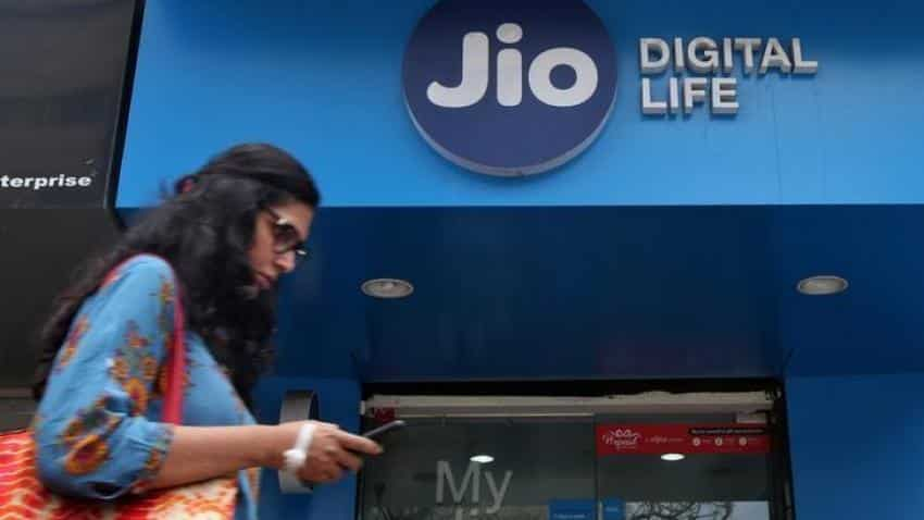 Reliance Jio offers transformed industry, caused users to save $10 bn