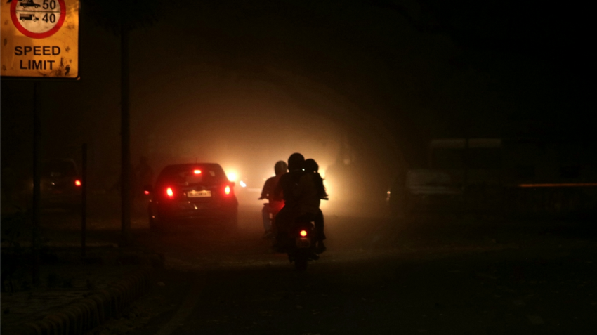 Dust storm hits Delhi, flights affected at IGI airport Dust storm hits Delhi, flights affected at IGI airport
