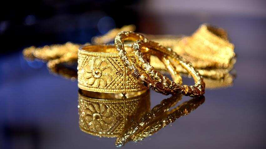 Gold Price In India Today 24 Karat 22 Show Opposite Trends Gold Price In India Today 24 Karat 22 Show Opposite Trends Despite Global
