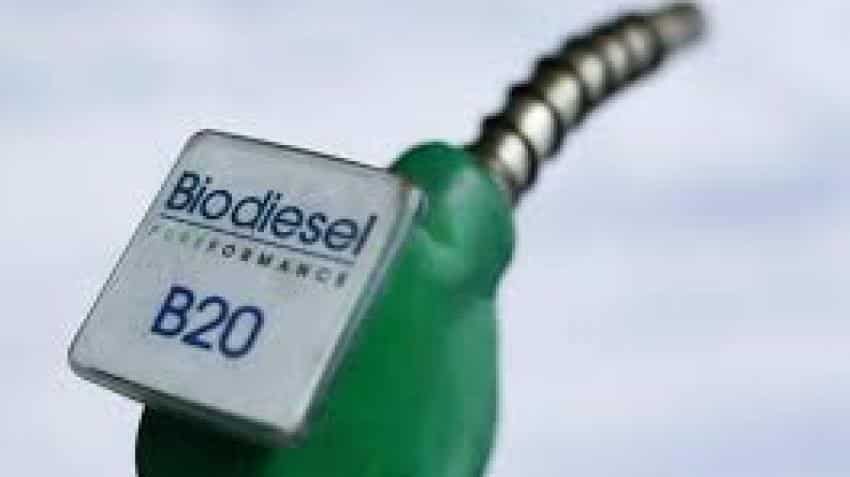 100% bio-ethanol vehicles by Bajaj Auto, TVS get Nitin Gadkari nod 100% bio-ethanol vehicles by Bajaj Auto, TVS get Nitin Gadkari nod