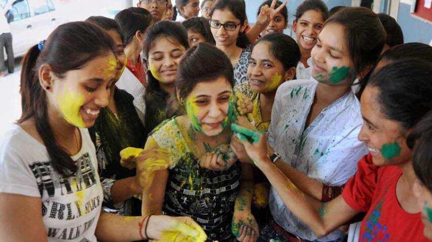 CBSE Class 10 and Class 12 Board Exam Results 2018 likely on May 28; check cbse.nic.in, cbseresults.nic.in CBSE Class 10 and Class 12 Board Exam Results 2018 likely on May 28; check cbse.nic.in, cbseresults.nic.in