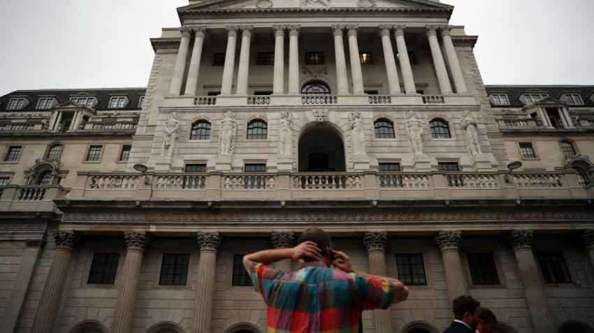 Bank of England to keep rates steady after market U-turn