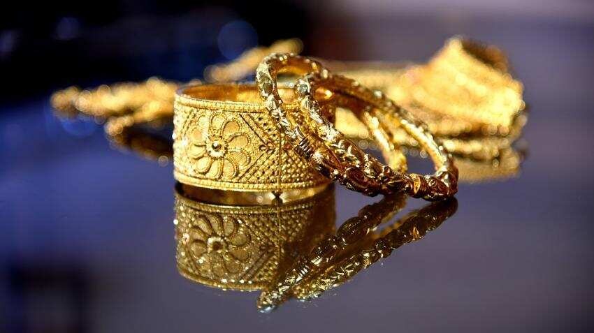 Gold price in India today: Strong dollar impacts 24 karat, 22 karat rates