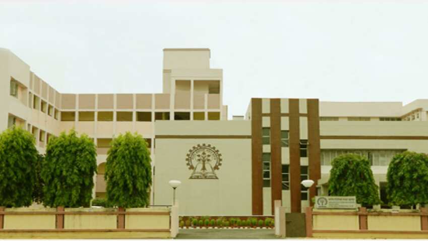 IIT Kharagpur placements season: 100% uptake recorded; students bag 126 offers 