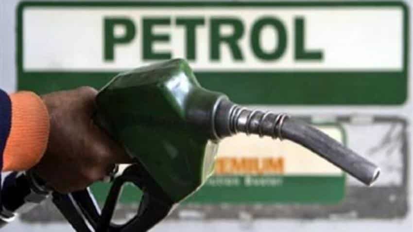 Oil near multi-year highs as Iran sanctions tighten supply outlook Oil near multi-year highs as Iran sanctions tighten supply outlook