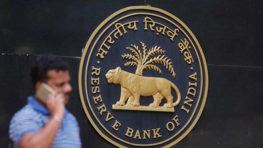 Have Rs 200, Rs 2000 notes? There is a problem and here is why you should worry