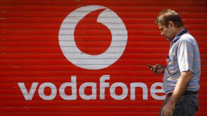 Reliance Jio offers impact: Vodafone service revenue falls 18.7 pct on tariff war Reliance Jio offers impact: Vodafone service revenue falls 18.7 pct on tariff war