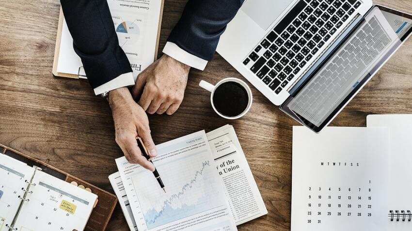 ITR alert! 5 things employees must keep in mind before filing Income Tax Returns ITR alert! 5 things employees must keep in mind before filing Income Tax Returns