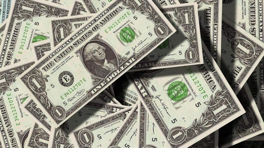 US dollar rises as trade tensions ease