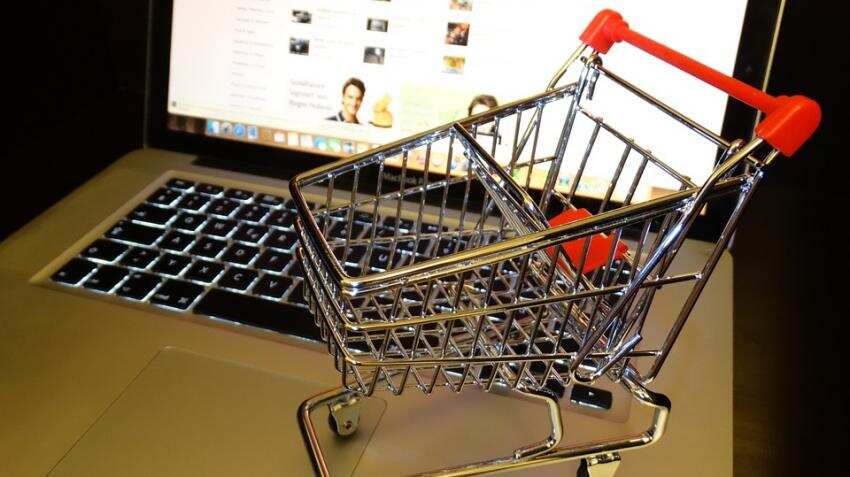 Finmin ties up with e-commerce firms to give loans under PMMY