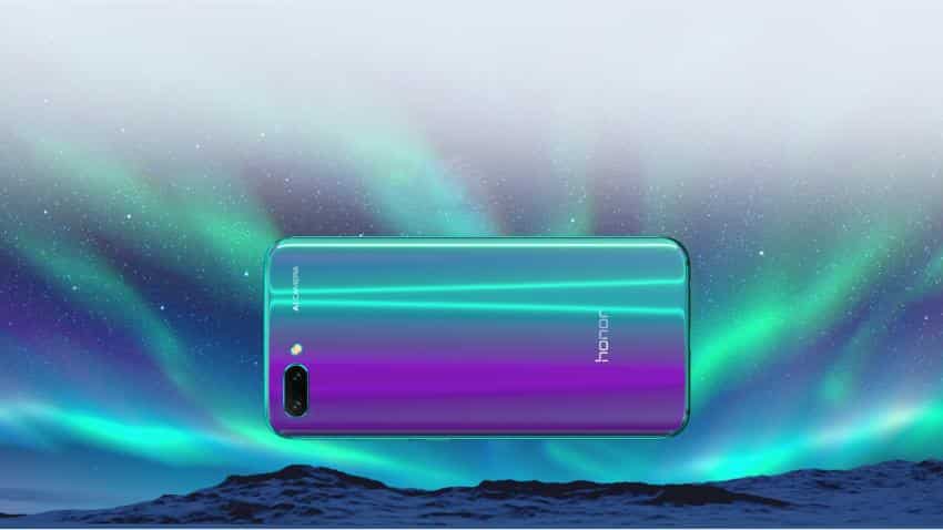 Honor 10 is available at Rs 3,000 discount on Flipkart; Know price, specs and features Honor 10 is available at Rs 3,000 discount on Flipkart; Know price, specs and features