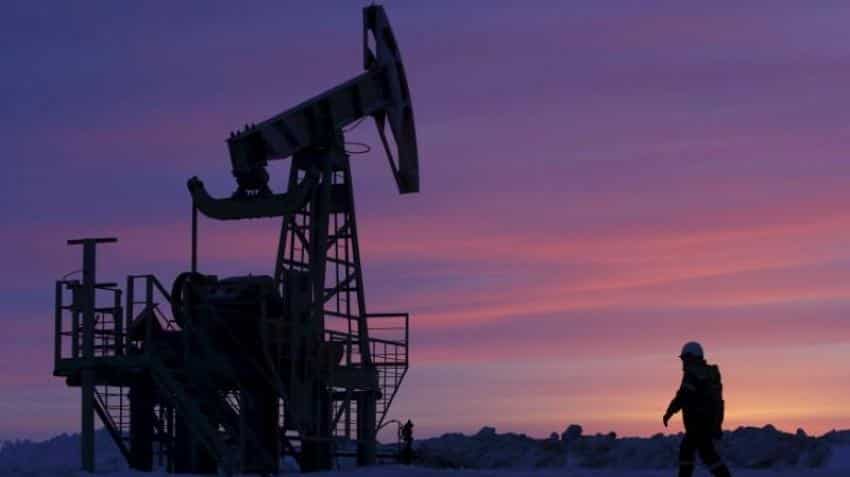 Global oil prices fall as top three producers look to boost supplies Global oil prices fall as top three producers look to boost supplies