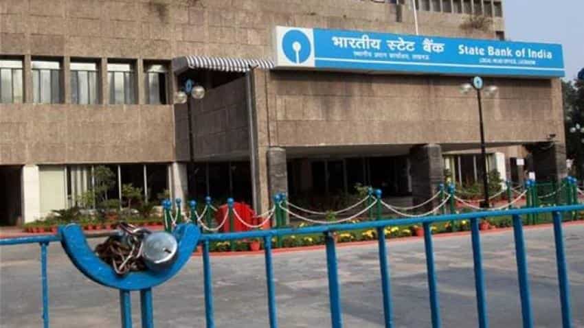 Banks to be closed for next 2 days? Employees set to go on strike; Watch video Banks to be closed for next 2 days? Employees set to go on strike; Watch video