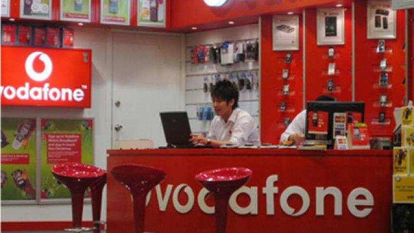 Vodafone unveils Rs 9 offer: In this pack, get unlimited calling, SMS and data Vodafone unveils Rs 9 offer: In this pack, get unlimited calling, SMS and data