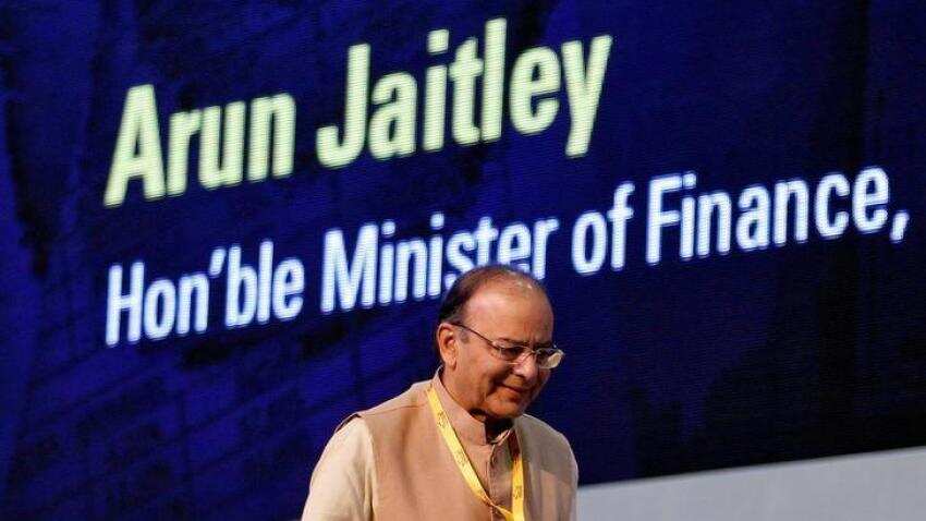 Arun Jaitley returns home after kidney transplant, expresses gratitude to doctors, nurses and paramedics of AIIMS Arun Jaitley returns home after kidney transplant, expresses gratitude to doctors, nurses and paramedics of AIIMS