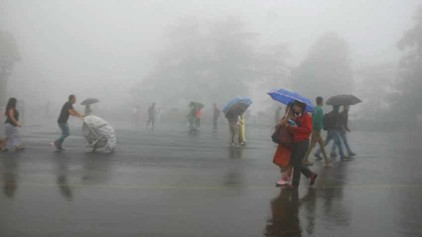 Flights affected after pre-monsoon rains hit Mumbai 