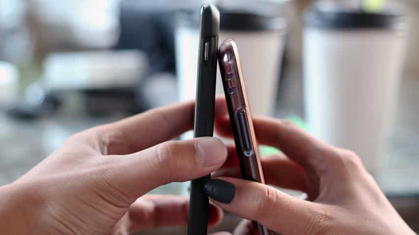 Want to buy Dual Rear Camera mobiles; here’s a list of 7 smartphones below Rs 20000 Want to buy Dual Rear Camera mobiles; here’s a list of 7 smartphones below Rs 20000
