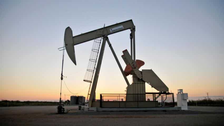 Brent prices trade below $77; US, Russia supplies weigh