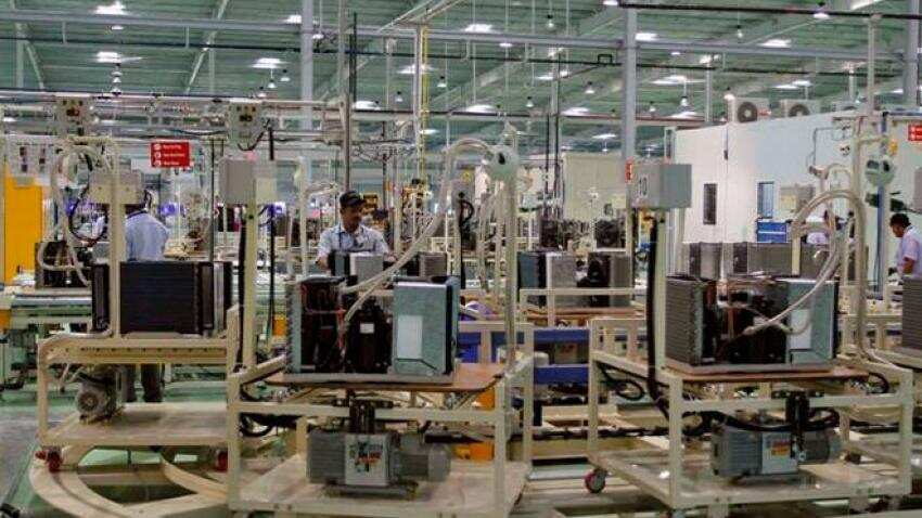 Fitch ups India growth forecast to 7.4% for FY19, cites rising oil prices as risk Fitch ups India growth forecast to 7.4% for FY19, cites rising oil prices as risk