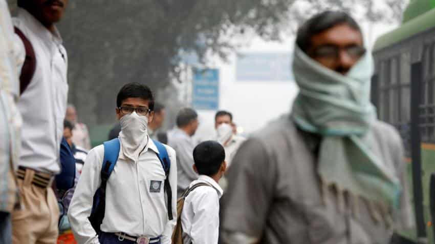Air pollution: Cloud of dust hangs over north Indian plains, construction activities suspended Air pollution: Cloud of dust hangs over north Indian plains, construction activities suspended