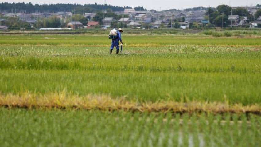 Karnataka to waive farm loans worth Rs 10,000 crore Karnataka to waive farm loans worth Rs 10,000 crore