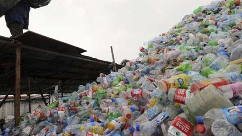 Plastic bags ban hits traders hard: Rs 2.95 lakh fine collected till date. Plastic bags ban hits traders hard: Rs 2.95 lakh fine collected till date.