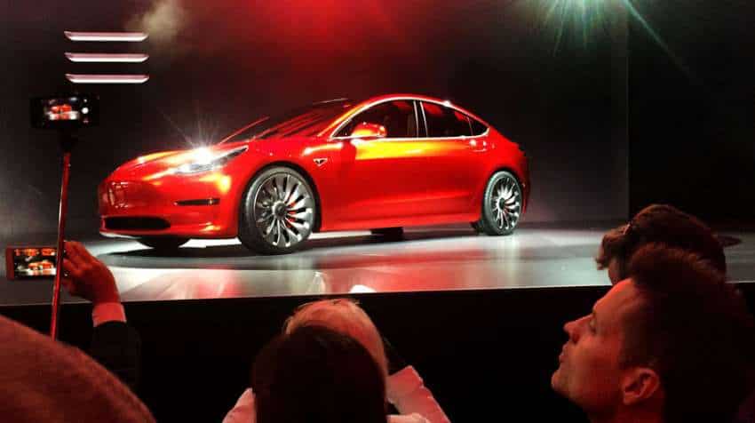Tesla hits 5,000 Model 3 electric car production target