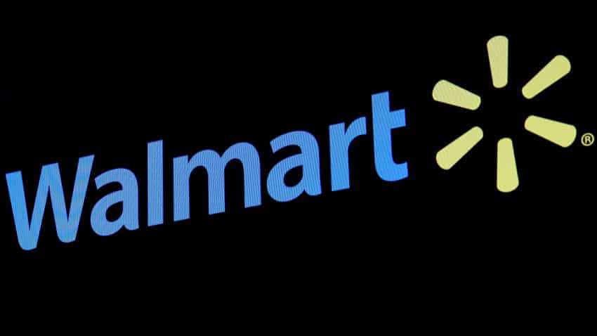 Traders protest against Walmart-Flipkart deal