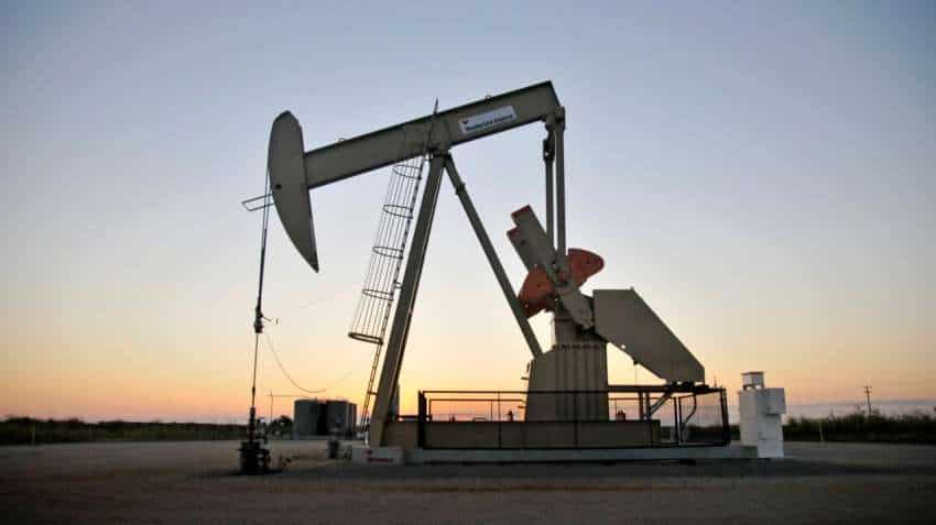 Brent crude trades above $77 on Libya force majeure, Canada outage