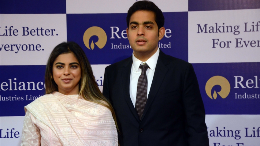 Jio Giga Fiber Service: Say hello to Reliance's ultra high speed broadband; register from August 15 Jio Giga Fiber Service: Say hello to Reliance's ultra high speed broadband; register from August 15