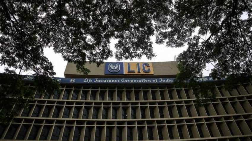 LIC all set to take majority stake in IDBI Bank; board approves proposal LIC all set to take majority stake in IDBI Bank; board approves proposal