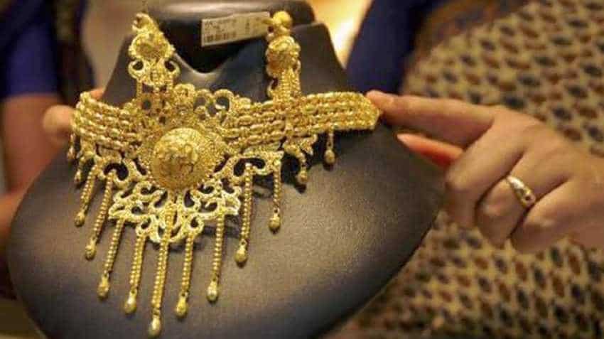 Gold prices advance marginally, but still below Rs 31,000 Gold prices advance marginally, but still below Rs 31,000