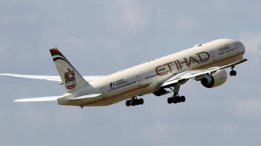 Etihad Airways unveils WhatsApp service for instant communication with passengers 