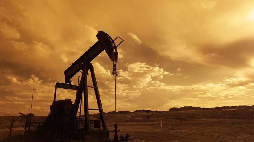 ONGC Q1FY19 profit soars massively to Rs 6,144 cr, but misses estimates ONGC Q1FY19 profit soars massively to Rs 6,144 cr, but misses estimates