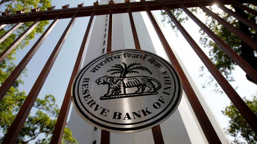 RBI gives this big Rs 50,000 crore &#039;gift&#039; to Modi govt