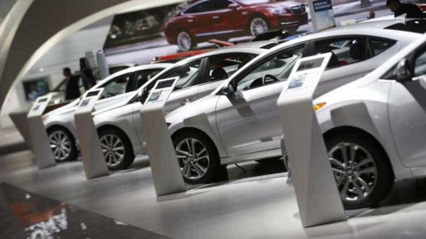 Crisis in autoland? Buyers script sad tale for carmakers Crisis in autoland? Buyers script sad tale for carmakers