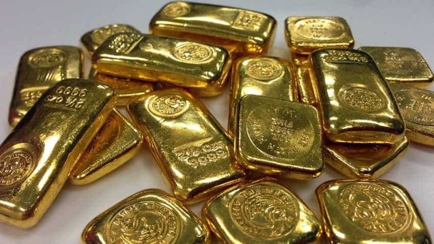 Gold prices sink to 19-month low amid strong dollar Gold prices sink to 19-month low amid strong dollar