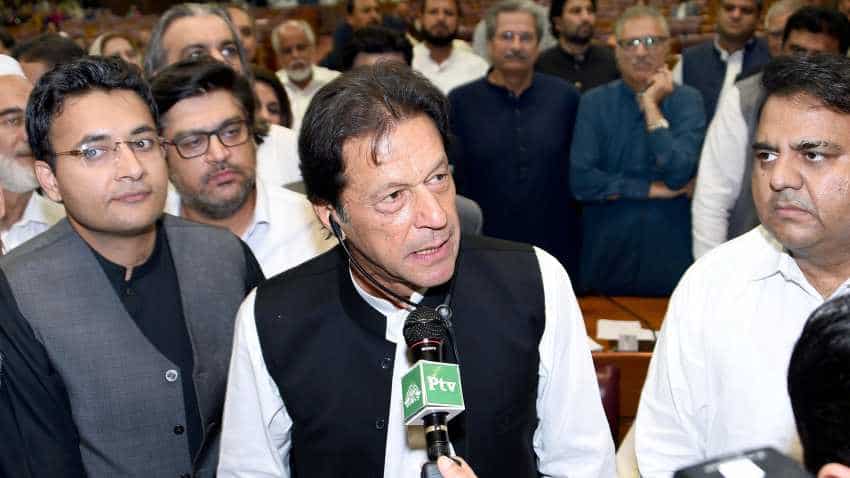 Imran Khan takes oath as Pakistan PM, vows to turn country into Islamic Welfare state