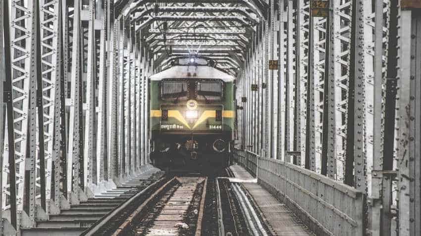 RRB recruitment 2018: Indian Railways warns against fraudsters promising jobs RRB recruitment 2018: Indian Railways warns against fraudsters promising jobs