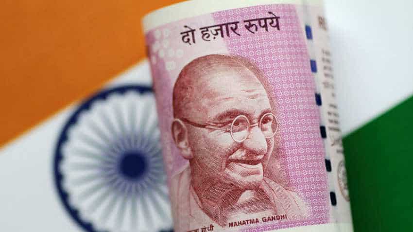 Indian Rupee plunges 26 paise; hits 71-mark against US dollar