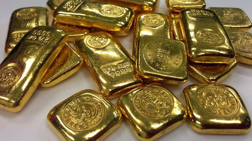 Follow Rakesh Jhunjhunwala? Should you follow RBI too for buying Gold Follow Rakesh Jhunjhunwala? Should you follow RBI too for buying Gold