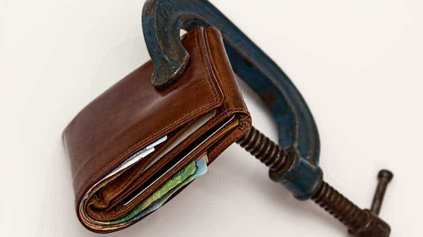 Suffer from financial stress? Here are 4 mistakes you must not make Suffer from financial stress? Here are 4 mistakes you must not make