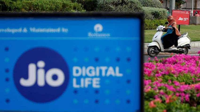 Buying new smartphone? Jio offers Rs 2,200 cashback, 50GB data; check full list of eligible smartphones Buying new smartphone? Jio offers Rs 2,200 cashback, 50GB data; check full list of eligible smartphones